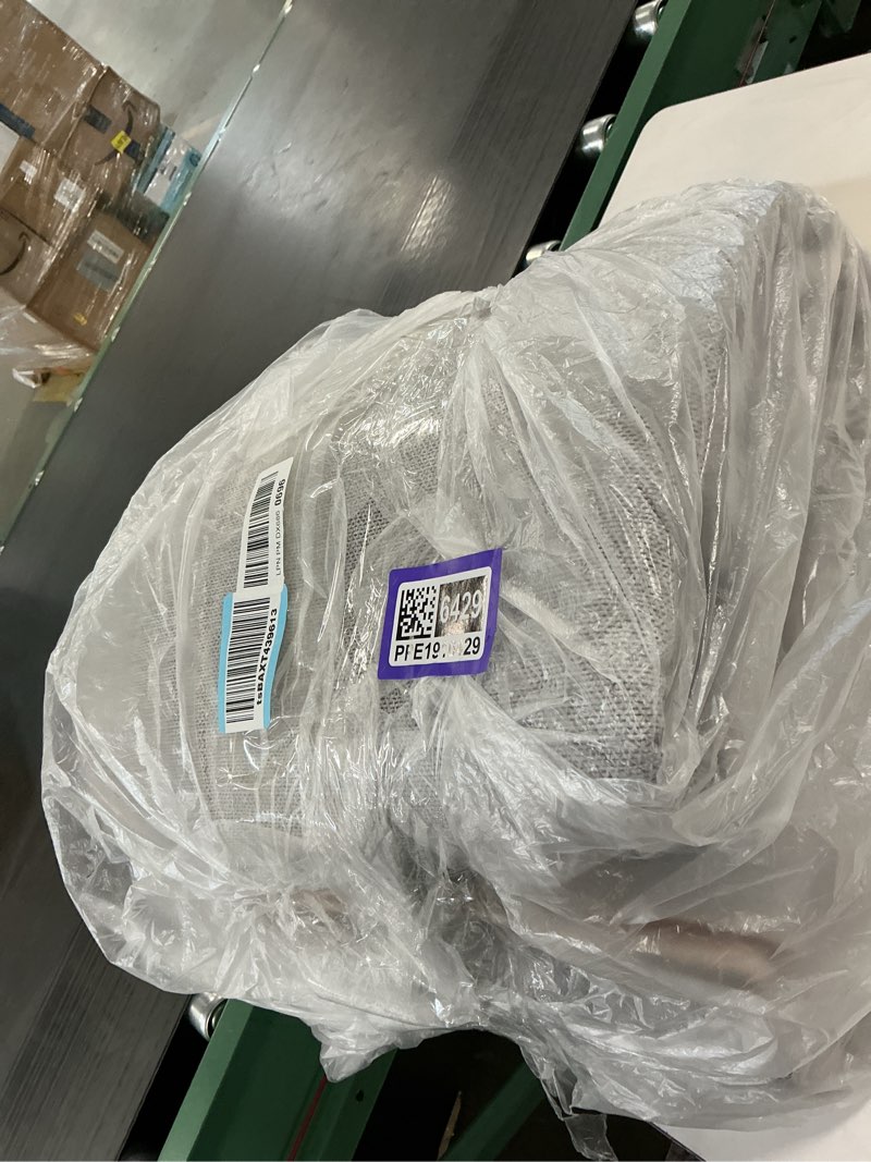https://lotting-media.assets.bidfta.com/lotting_18fcae67-0f74-466f-a366-16c979e69d08
