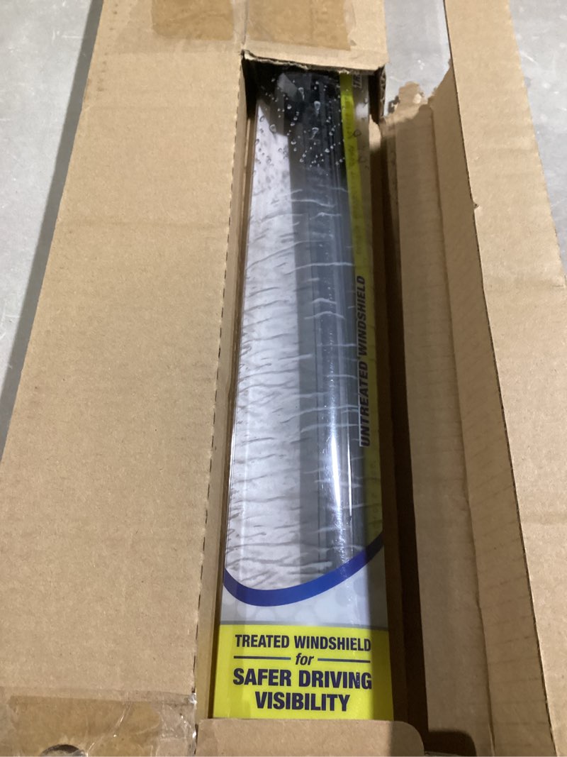 Condition photo showing Good Condition for Rain-X 810237 Latitude 2-In-1 Water Repellent Wiper Blades, 26" and 22" Windshield Wipers (Pack Of 2), Automotive Replacement Windshield Wiper Blades With Patented Rain-X Water Repellency Formula 26" and 22" Latitude