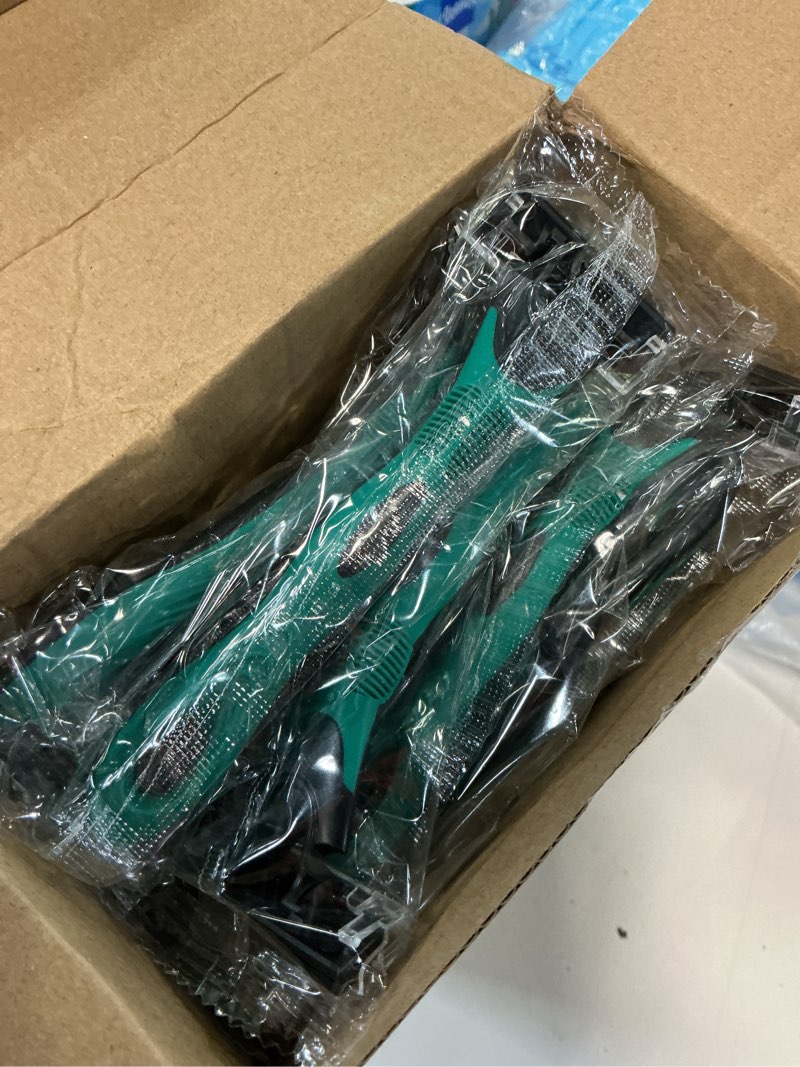 Condition photo showing New/Like New for 50 pcs men's disposable razors bulk 3 blade men razors for head sensitive skin comfortable shave