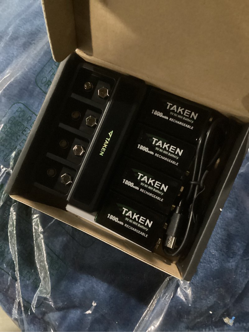 Condition photo showing Good Condition for EBL 9V Rechargeable Batteries 600mAh Li-ion 4-Pack and LCD 9V Battery Charger for 9 Volt Lithium-ion/Ni-MH Rechargeable Batteries