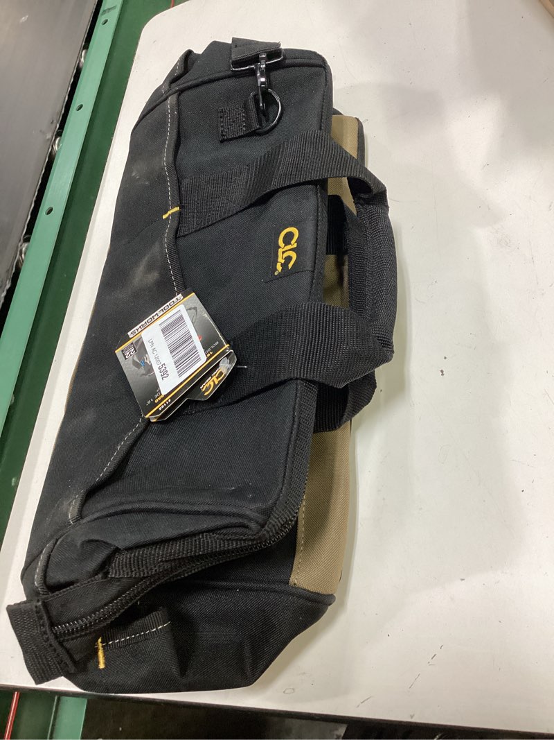 Condition photo showing Good Condition for clc custom leathercraft 1165 large bigmouth bag, 22 pocket large bigmouth bag with 22 pocket tool bag
