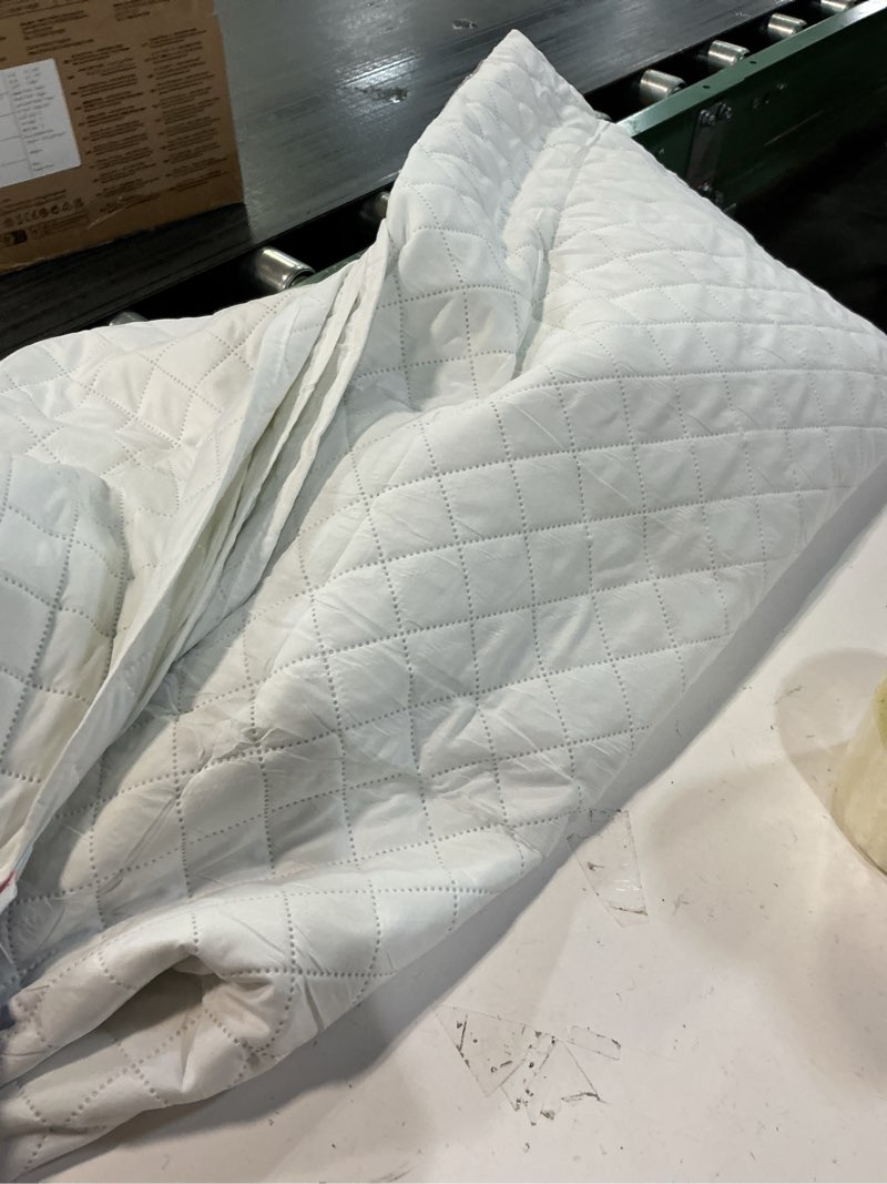 Condition photo showing As Is for Oversized King Quilt Sets with Shams,Luxury Waffle Quilt King Size Bedspread Set White, Lightweight Country Farmhouse Bed Coverlet, Thin Comforter for All Seasons(120"x120"), 3 PCS Oversized King?120"x120"? White