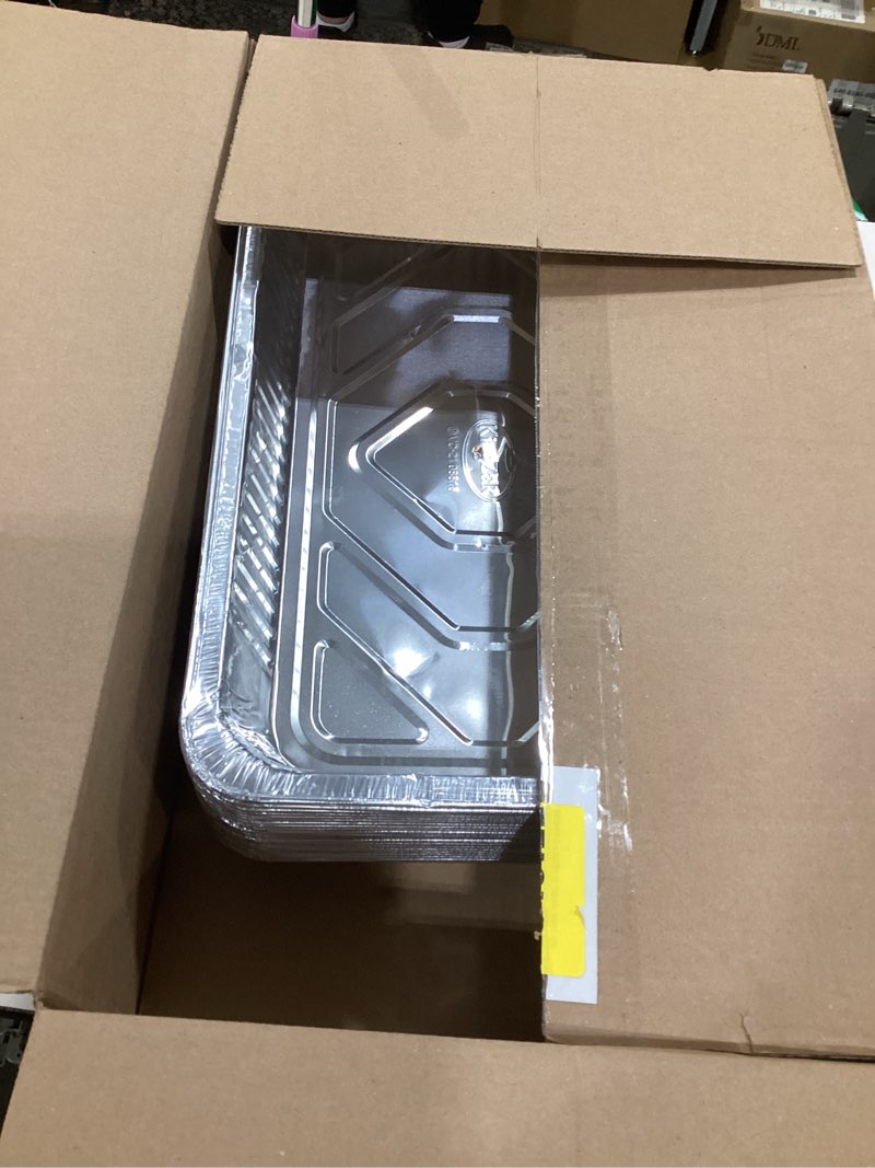 Condition photo showing Good Condition for aluminum pans half size, 9x13, extra heavy duty disposable foil pans for baking (30 pack) roasting & chafing, deep tin foil bakeware, steam table tray, cookware, food prepping, cake & oven pan