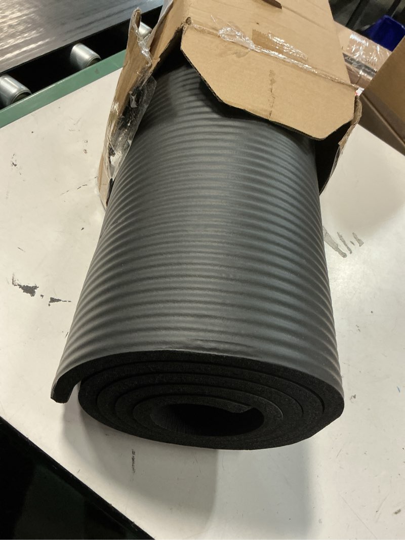Condition photo showing Good Condition for amazon basics extra thick exercise yoga mat with carrying strap black 1/2 inch