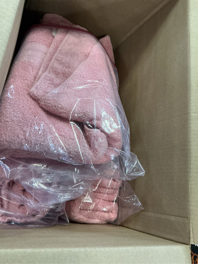 Condition photo showing Good Condition for redkiss pink towel set of 8-100% cotton luxury bath towels set for bathroom, 600 gsm highly absorbent bathroom towel with 2 large bath sheet, 2 hand, 4 washcloths, pink shower towels for dorm