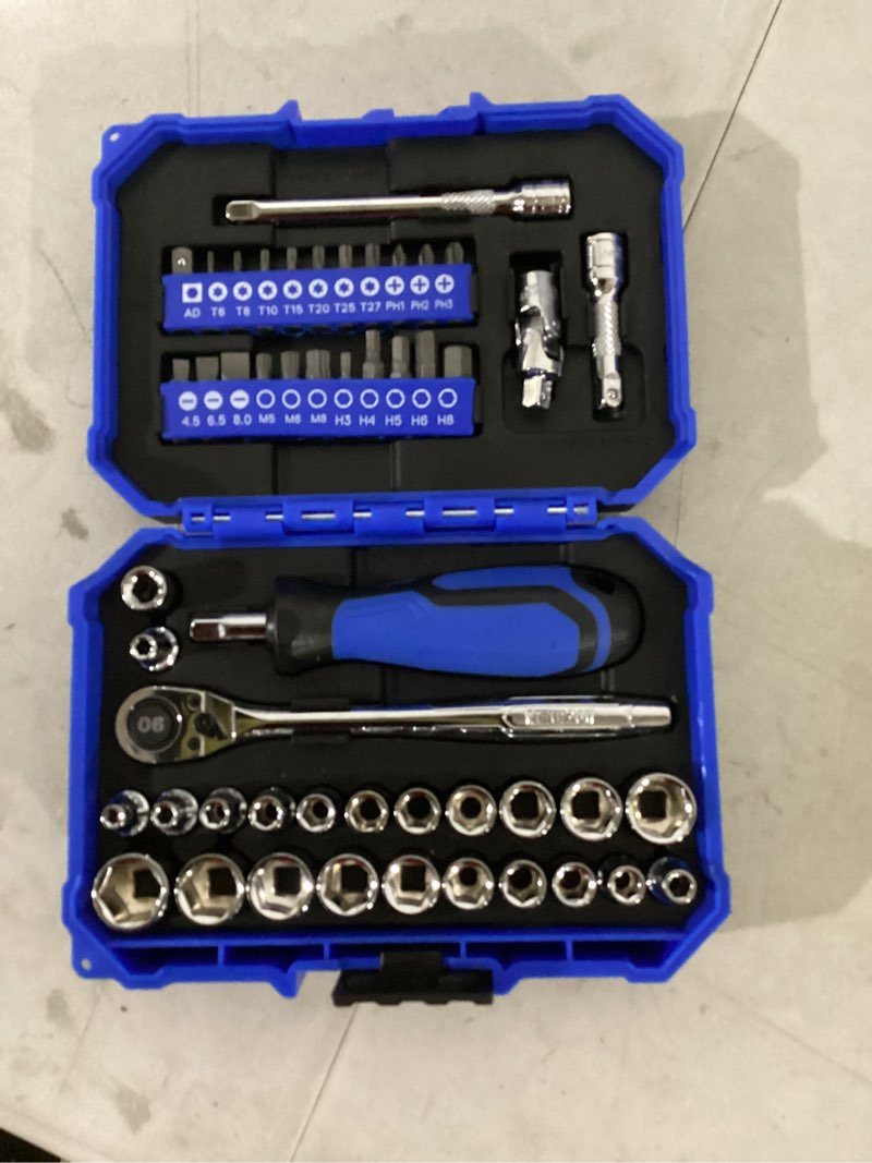 Condition photo showing Good Condition for kobalt 50-piece metric and standard tool set