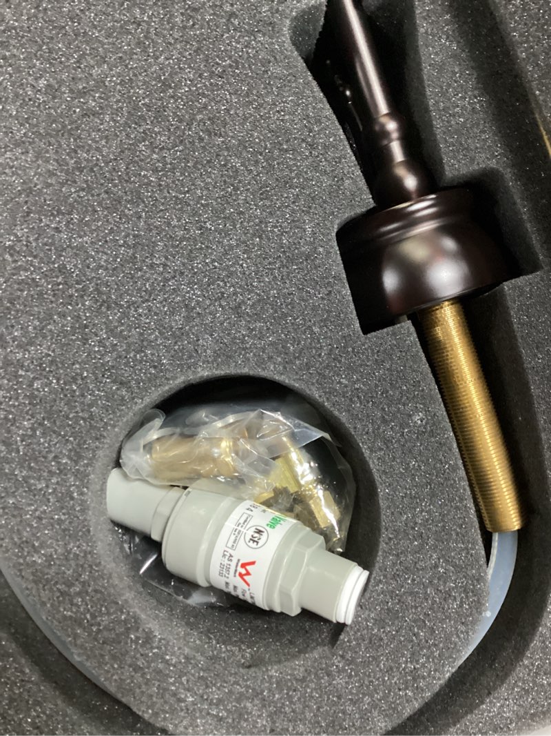 https://lotting-media.assets.bidfta.com/lotting_19558cf6-0451-4491-8263-59e98bacbeef