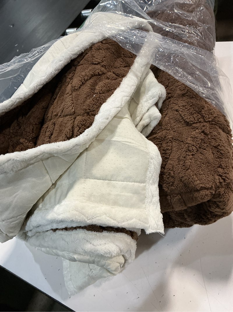 Condition photo showing Good Condition for tieyachkis plush sectional couch cover for pets,2 pieces l shaped sofa covers for cats & dogs washab