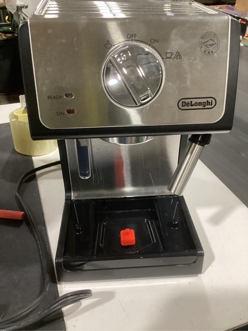 Condition photo showing Good Condition for de'longhi 15-bar pump espresso machine with milk frother & temperature control - compact home barista coffee maker for espresso, latte, cappuccino & iced coffee, easy to clean design black/stainless steel