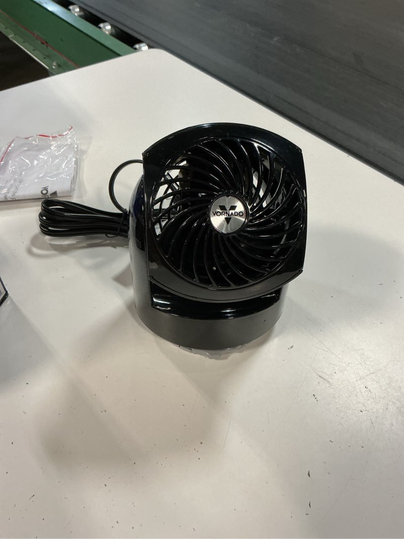 Condition photo showing Good Condition for vornado flippi v6 compact air circulator fan, adjustable head, 2 speeds, black