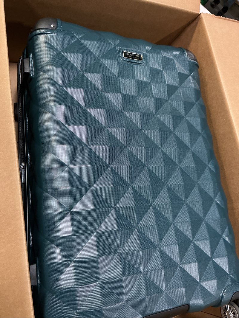 Condition photo showing Good Condition for kenneth cole reaction diamond tower collection lightweight hardside expandable 8-wheel spinner travel luggage, deep teal, 28-inch checked 28-inch checked deep teal
