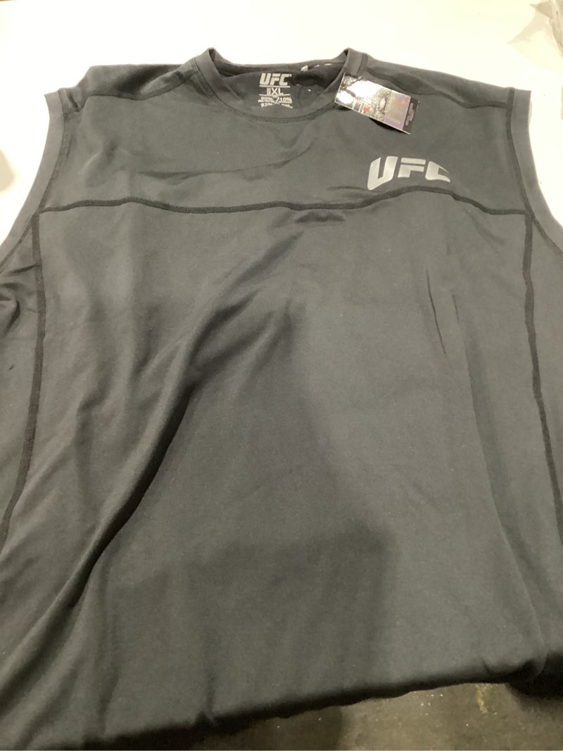 Condition photo showing Good Condition for black ufc sleeveless crew neck tank top for men – blended cotton – short sleeves – regular fit – graphic printed x-large pewter