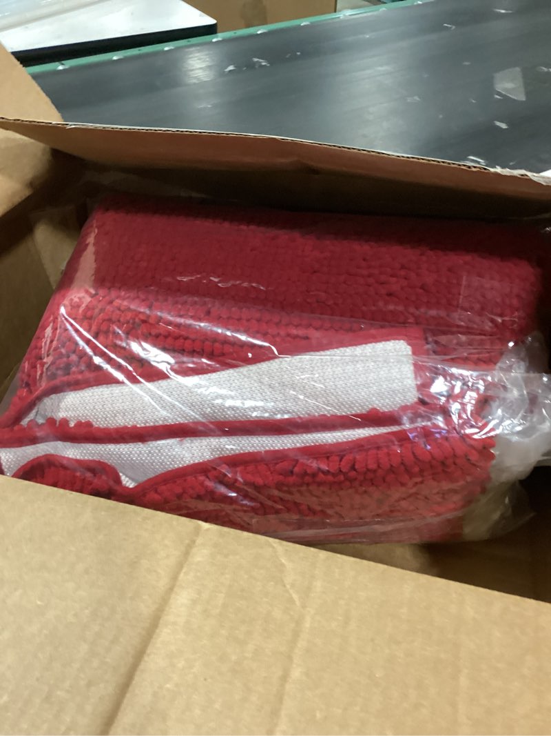 Condition photo showing Good Condition for ophanie area rugs for bedroom living room, color red, size 4' x 6', shape rectangular red rectangular 4' x 6' (rectangular)
