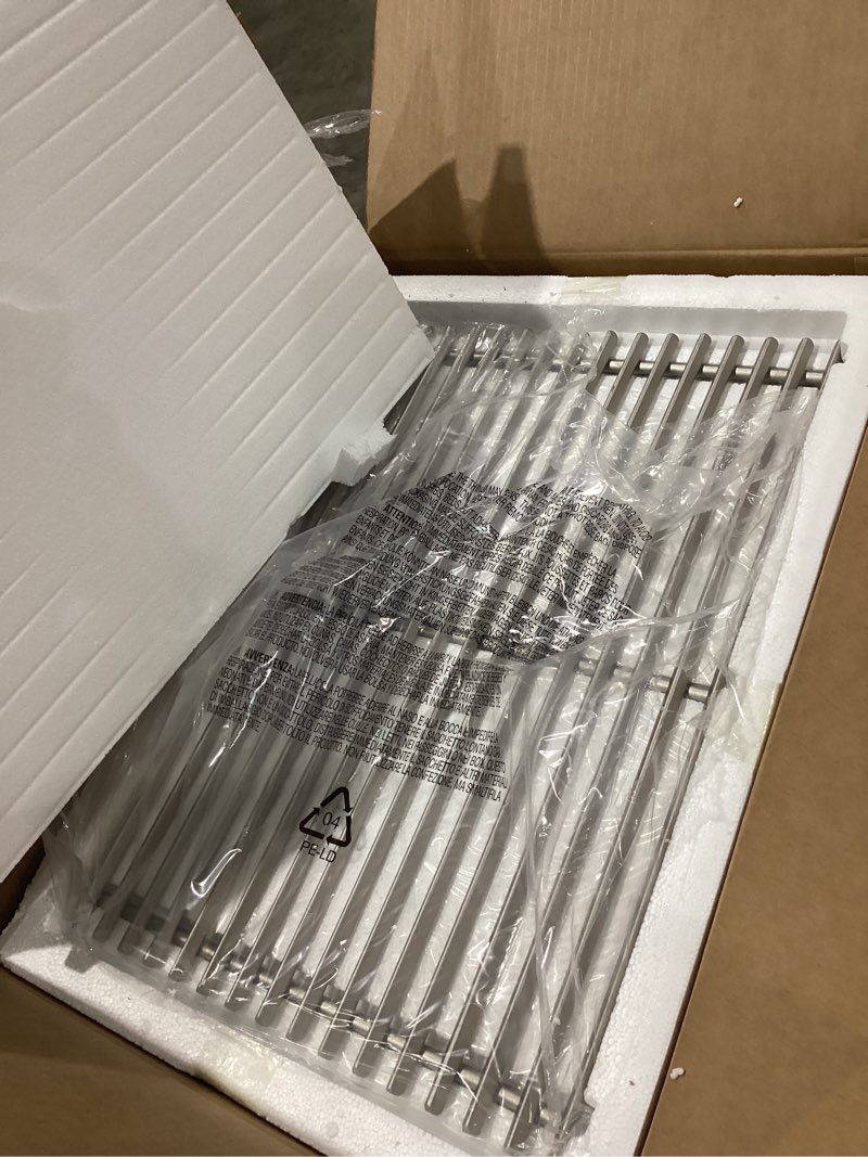 Condition photo showing Good Condition for qulimetal 18.75" 9.5mm grill grates for weber genesis ii, grill parts for weber genesis ii lx 300 series, genesis ii e&s 310 315 320 325 340, replacement parts for weber 66095, 304 stainless steel 9.5mm 304 stainless steel