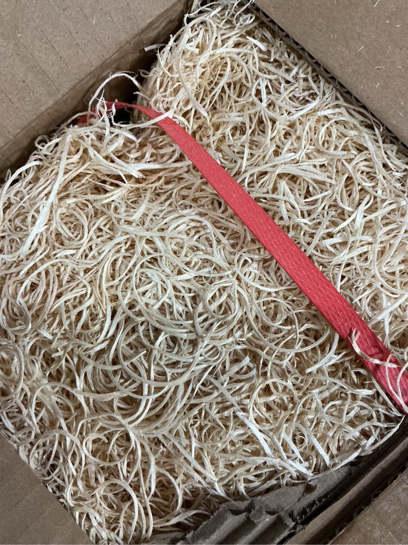 Condition photo showing Good Condition for 5 lb natural aspen wood excelsior, aspen wood wool for basket filler, gift decoration, soil cover, crafts protection | natural color and smell 80 ounces
