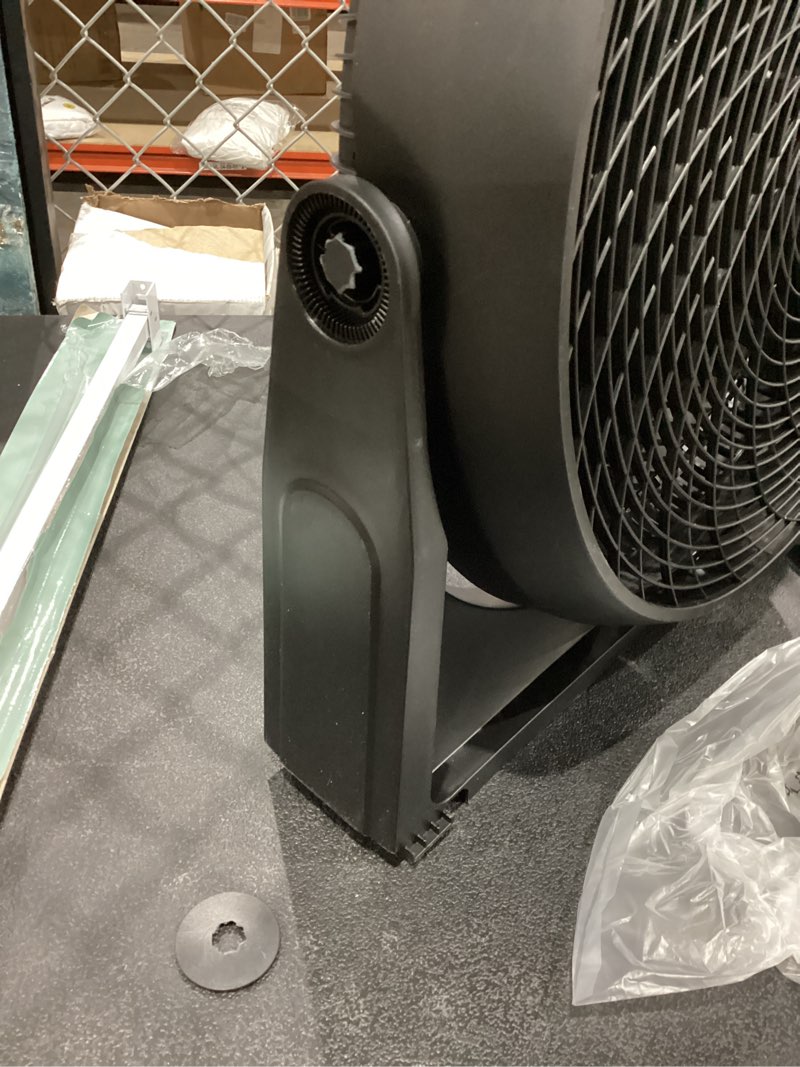 Utilitech 20-in 120 -Volt 3 -Speed High Velocity Indoor Black Floor Fan