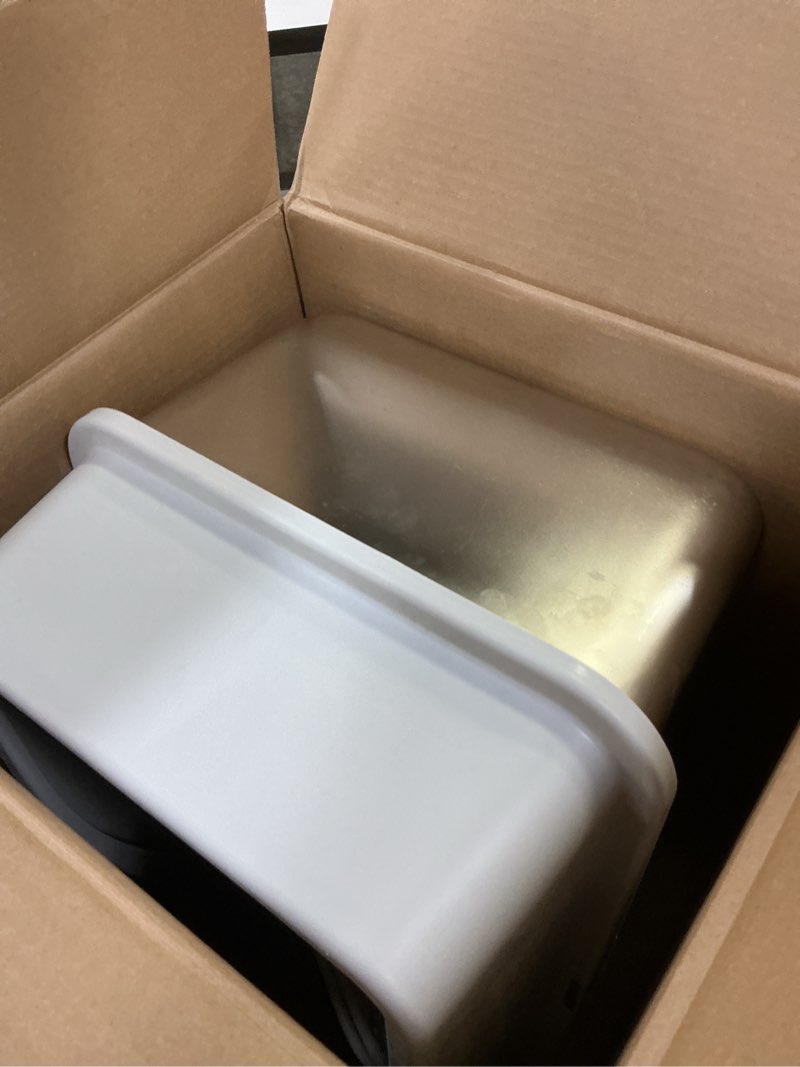 Condition photo showing Good Condition for Stainless Steel Litter Box | XXL Deepened 8" Design Enclosed Box with Lid for Big Cats | High Sided, Anti-Urine Leakage | Non-Stick Bottom & Includes Litter Mat & Metal Scoop XX-Large Silver Gray