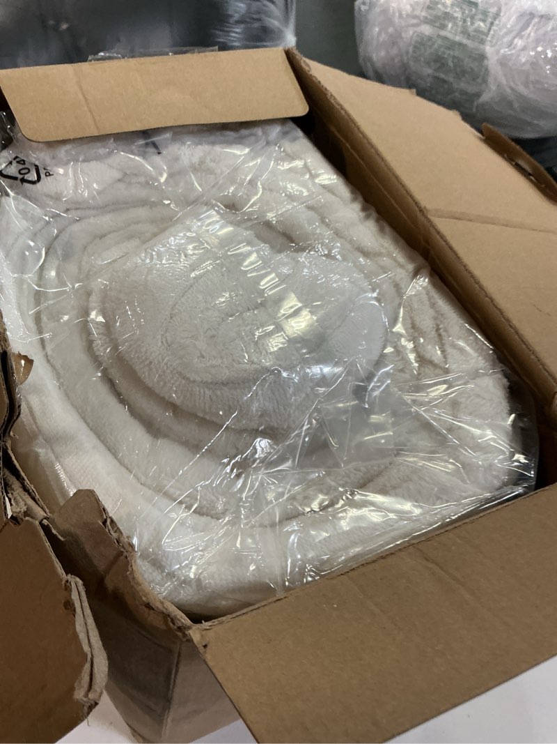 Condition photo showing New/Like New for Bedsure Fluffy Comforter Set King Size - Super Soft Faux Fur Bed Set Cream White, Warm Plush Fleece Winter Bedding, 3 Pieces, 1 Shaggy Fuzzy All Seasons King Comforter with 2 Pillowcases King 01 - Cream White