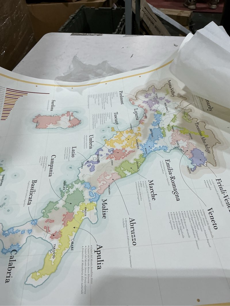 Condition photo showing Good Condition for nancy nikko italian wine map, wine regions of italy, 8 1/2 x 11 (216mm x 280mm)