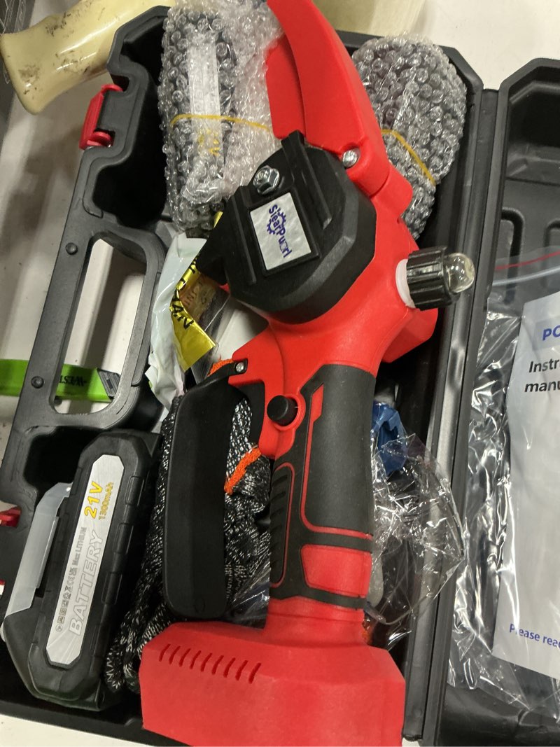 Condition photo showing Good Condition for 6-inch electric chainsaw cordless, brushless portable handheld small chain saw with 2 batteries, for wood cutting/treetrimming/courtyard 6 inch with 2*2000mah batteries