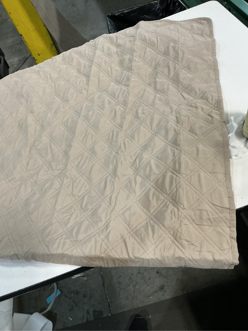 Condition photo showing Good Condition for ameritex waterproof dog bed cover pet blanket for furniture bed couch sofa reversible 30x70