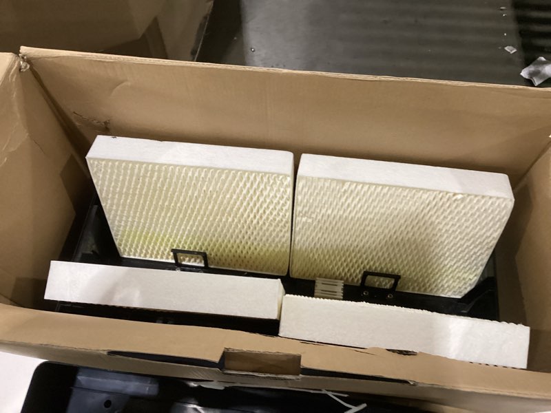 Condition photo showing Good Condition for Stadler Form O-025 OSKAR BIG Humidifier, Black