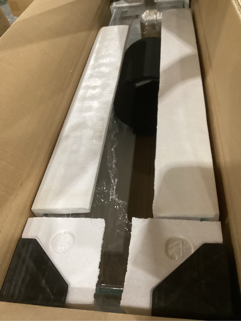 Condition photo showing New/Like New for landen 90l 10.8 gal rimless low iron aquarium long fish tank, bookshelf aquarium, w35.4×d7.87×h9.84 in(90x20x25cm) 6mm thickness with black nano foam leveling mat included long tank 10.8gal w35.4×d7.87×h9.84 in(90x20x25cm)