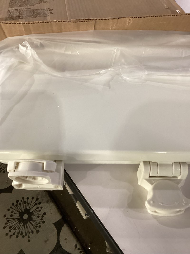 Condition photo showing Good Condition for bemis 500ec durable wood toilet seat with easy clean hinges, made in usa, round, biscuit