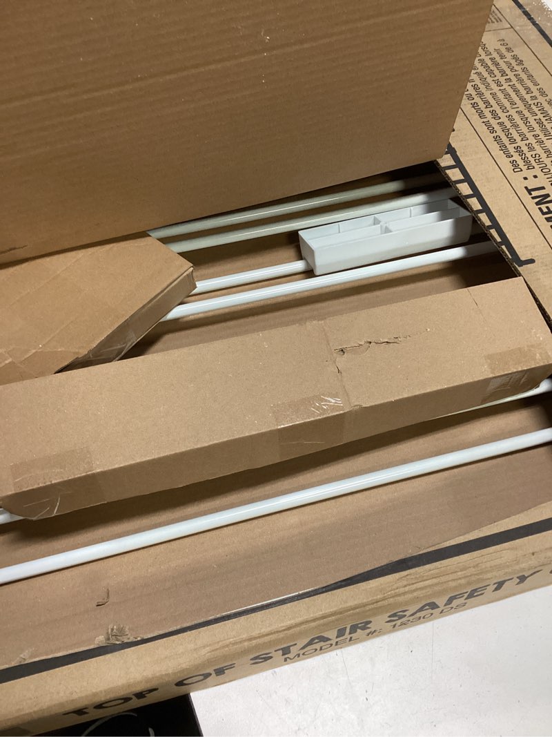 Condition photo showing Good Condition for Regalo Safety top of Stairway & Bottom Extra Wide Baby Gate, Includes Banister & Wall Mounting Kit, Babies, Toddlers & Pets, Ages 6–24 Months, Tested & Trusted, American Designed, Family Owned White 29-43"W x 30.5"H