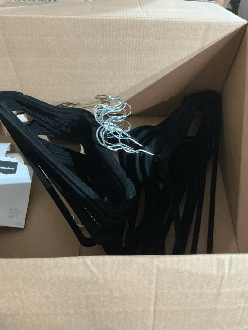 https://lotting-media.assets.bidfta.com/lotting_19d63355-a01b-4eec-a249-88c7b78e80c6