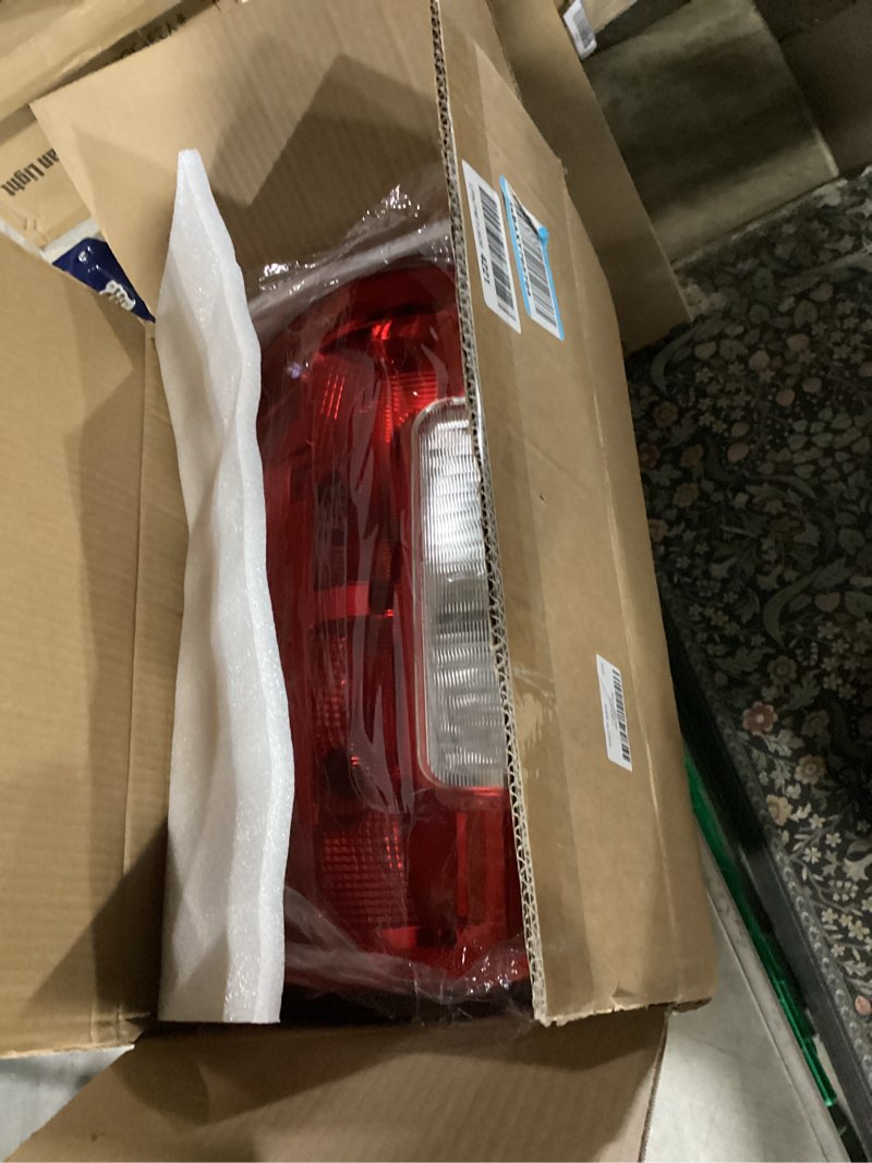 Condition photo showing New/Like New for AUTOONE Tail Light Assembly with Original LED Bulbs Compatible for 2005-2021 Nissan Frontier, 2009-2012 Suzuki Equator Rear Lights Assembly, Passenger Side(RH)