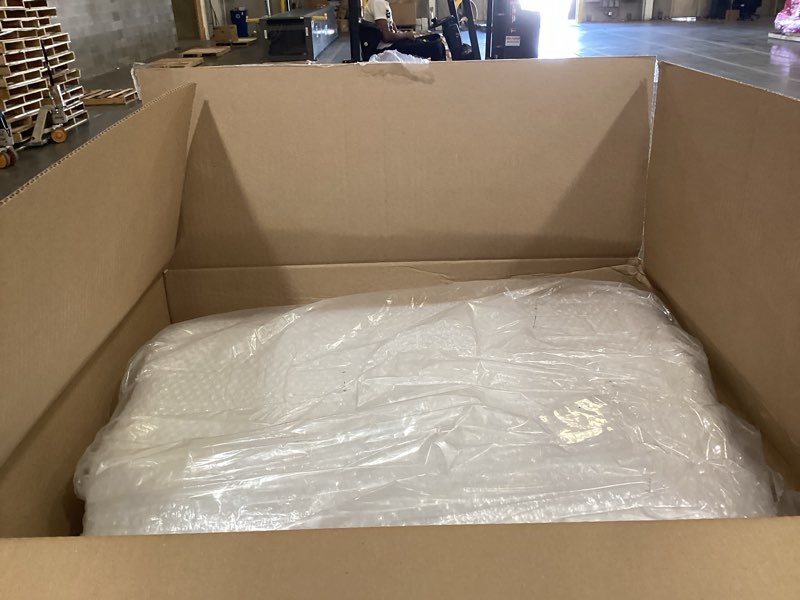 Condition photo showing New/Like New for amazon basics bubble wrap for moving, packing, shipping and storage, perforated protective cushioning for fragile items, 12-inch x 175-ft long roll, small 3/16", clear