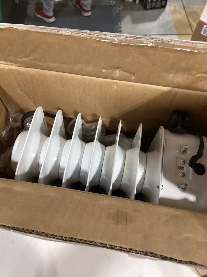 Pelonis Oil Filled Radiator Heater, 1500W Quiet Warmth Radiant Heater, 3 Heating Modes, Overheat & T