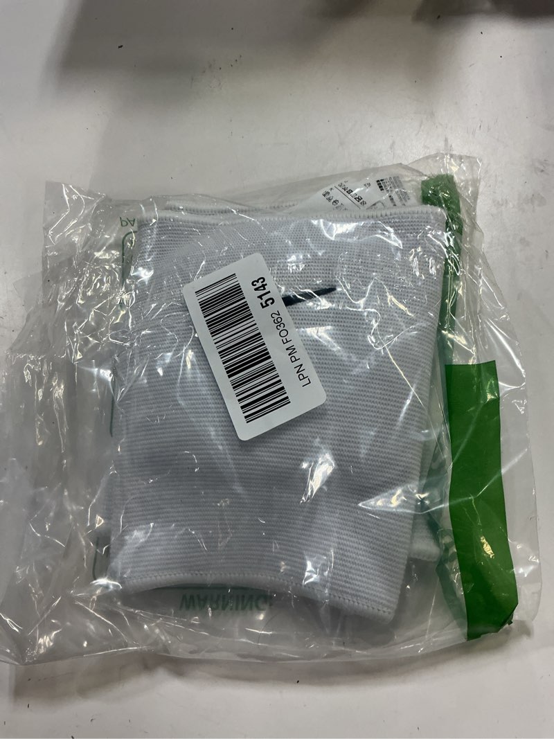 Condition photo showing As Is for Nike Essentials Volleyball Knee Pads X-Large-XX-Large White