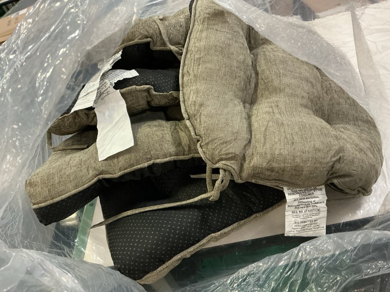 Condition photo showing Good Condition for HARBOREST Chair Cushions for Dining Chairs Set of 6 - Chenille Tufted Kitchen Chair Cushions with Ties and Non-Slip Bottom, Foam Chair Pads for Dining Chairs, 17" x 17", Brown Brown 6 Count (Pack of 1)