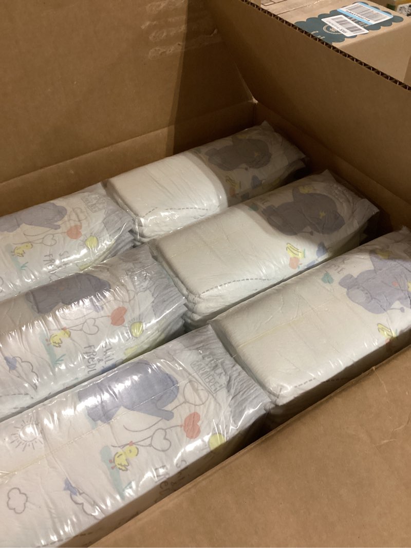 Condition photo showing New/Like New for Pampers Swaddlers Diapers, Size 4 (15-34 lbs), 150 Count, Absorbent, Keeps Baby Dry and Comfortable, Skin Safe Disposable Baby Diaper (Packaging May Vary) Size 4 150