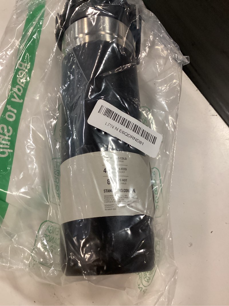 Condition photo showing Good Condition for stanley quick flip go water bottle 24 oz | push button lid | leakproof and packable for travel and sports | insulated stainless steel | bpa-free | black 2.0