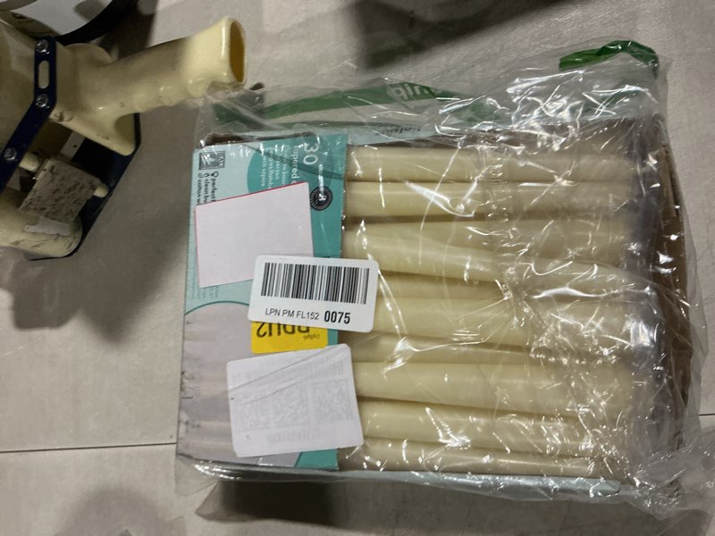 Condition photo showing Good Condition for taper candles 10 in. (30, ivory)