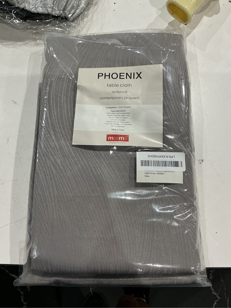 Condition photo showing Good Condition for maxmill jacquard tablecloth swirl design water resistance antiwrinkle heavy weight soft table cloth for buffet banquet parties event holiday dinner rectangle 60 x 84 inch light gray 84" x 60" (rectangular) light grey