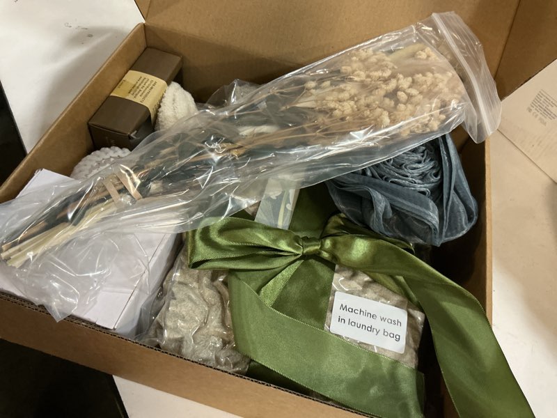 Condition photo showing New/Like New for sympathy gift baskets-sympathy gifts for loss of loved one mother father husband,condolences gift fo