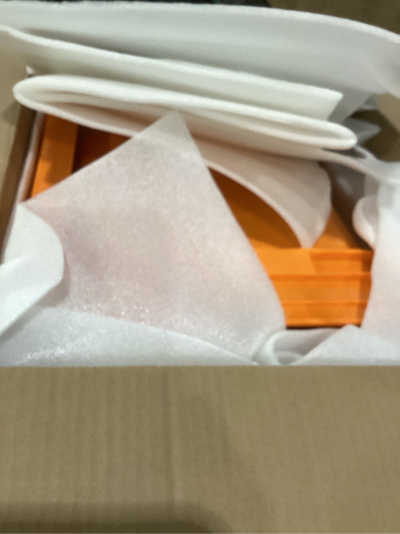 Condition photo showing Good Condition for Windyun 6 Pcs Emergency Flood Barriers in Bucket Kit Includes 5 Pcs 10 ft x 6 Inch Absorbent Flood Barriers 1 Bucket for Flooding Reusable Water Absorber Snake for Door Garage Prevention Rain