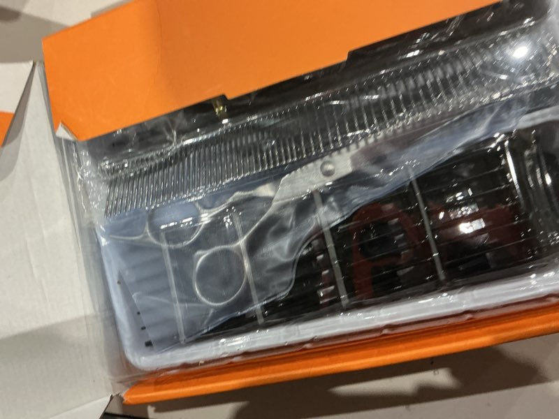 Condition photo showing Good Condition for oneisall Dog Clippers Low Noise, Pro Dog Grooming Clippers Kit with Rechargeable Cordless Shaver Trimmer for Dogs Cats, IPX7 Waterproof Pet Clippers Grooming at Home