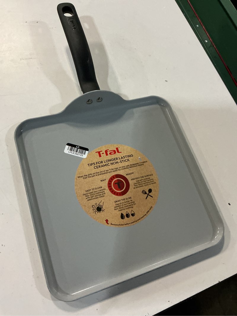 Condition photo showing Good Condition for t-fal simply cook 11" nonstick square griddle black