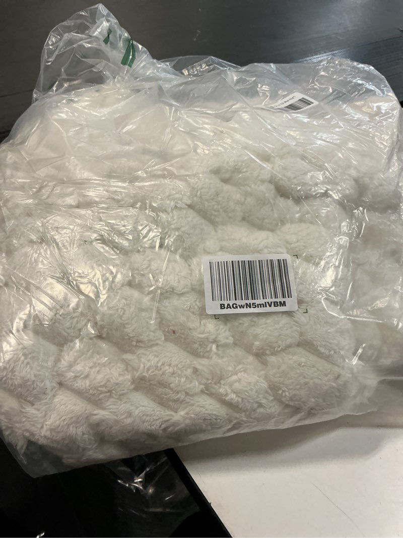 Condition photo showing Good Condition for Couch Cover for Dogs Washable, Waterproof Couch Covers for 3 Cushion Couch Sofa Pet Friendly, Soft and Anti Slip (White, 1pc/36"x 63") White 1pc/36"x 63"
