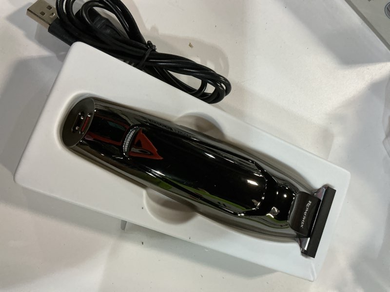 Condition photo showing Good Condition for (Incomplete)ROMONIX Professional Hair Trimmer Zero Cut RM-226 Finishing Cordless Great for Professional Stylists