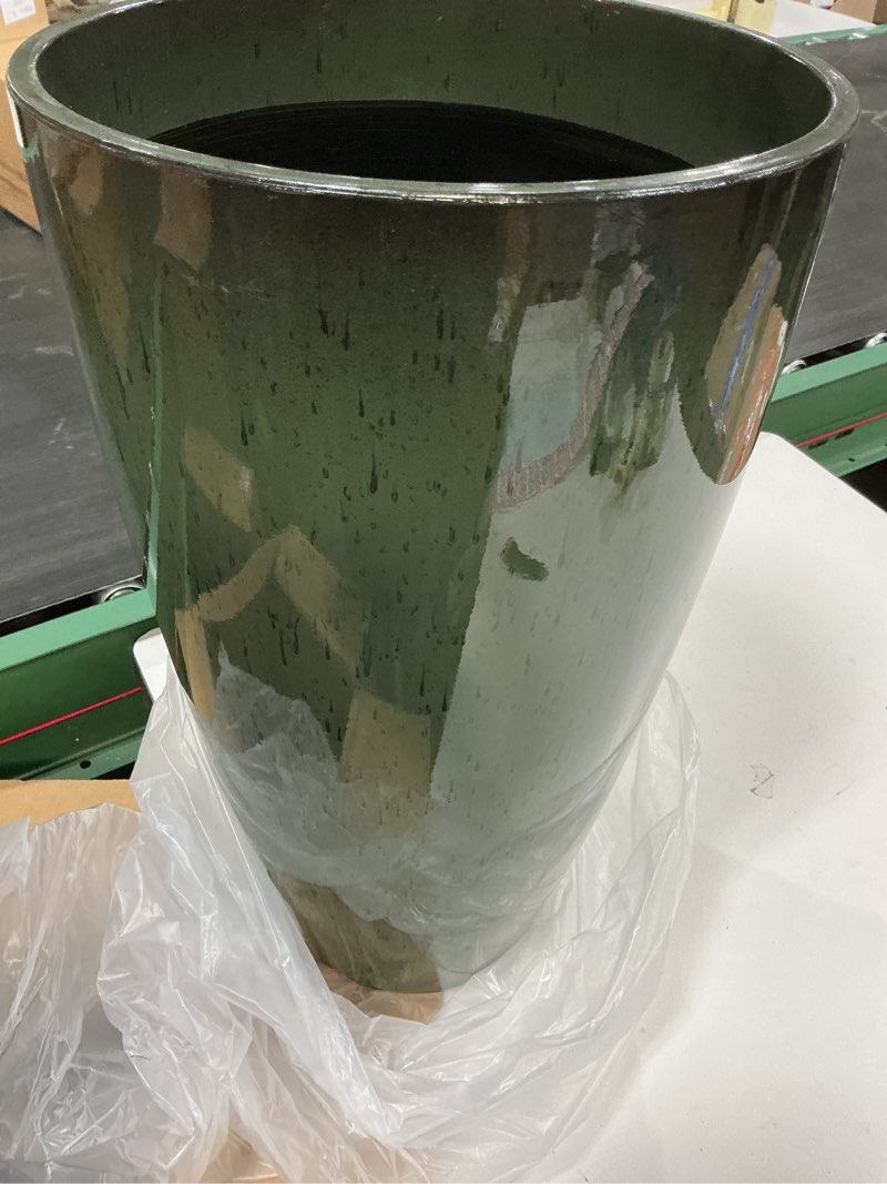 Condition photo showing Good Condition for set of 2 lightweight ceramic-look tall planter, 21 inch large plastic planter with drain hole & saucers, large outdoor planters for porch, garden, patio, balcony(dark green) dark green round