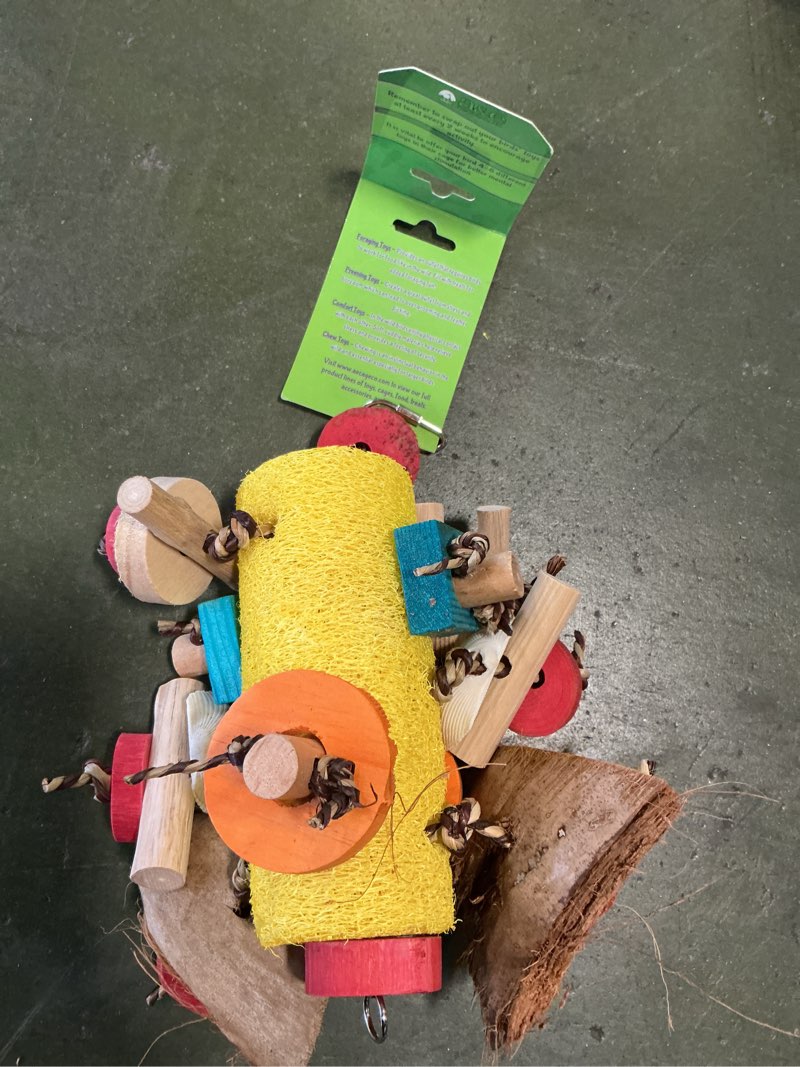 A&E Cage Company Fun Spongy Bird Toy