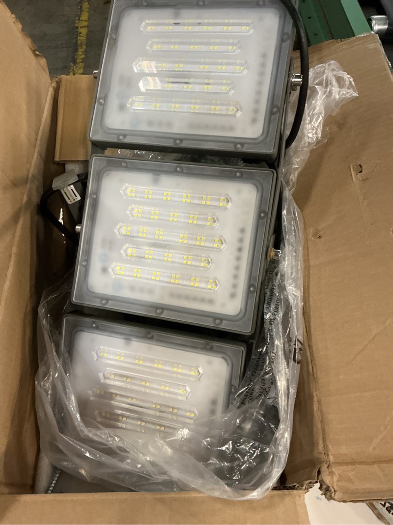 Condition photo showing Good Condition for stasun 300w dusk to dawn flood light, 30000lm 6000k led floodlight outdoor with photocell sensor, ip66 waterproof, 3 head muti angle lighting for parking lot, stadium, backyard, sport court gray 300w