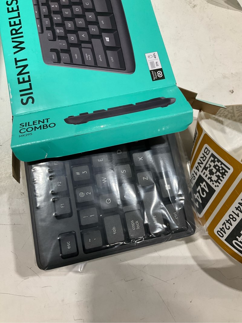 Condition photo showing Good Condition for logitech mk295 wireless mouse & keyboard combo with silenttouch technology, full numpad, advanced optical tracking, lag-free wireless, 90% less noise - graphite