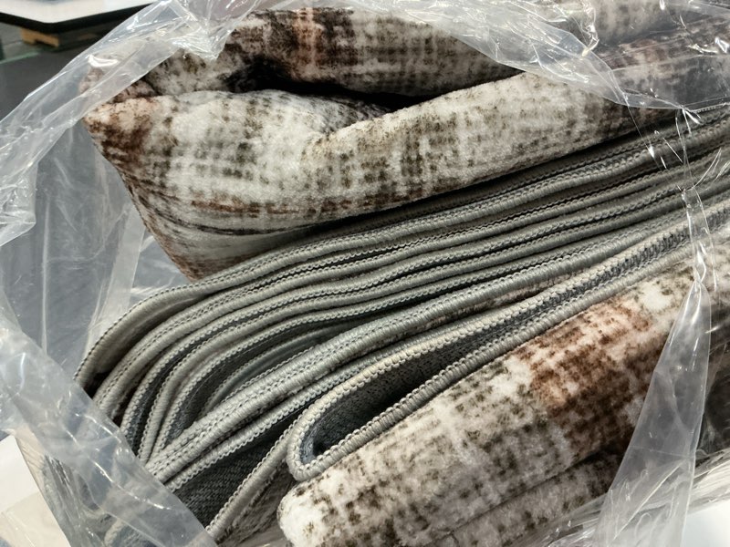 Condition photo showing Good Condition for washable runner rug 2x6 hallway runner rug modern plaid non slip soft rugs checkered kitchen rugs vintage low pile non-shedding foldable runners for entryway laundry bedside green coffee green coffee 2' x 6' (rectangular)